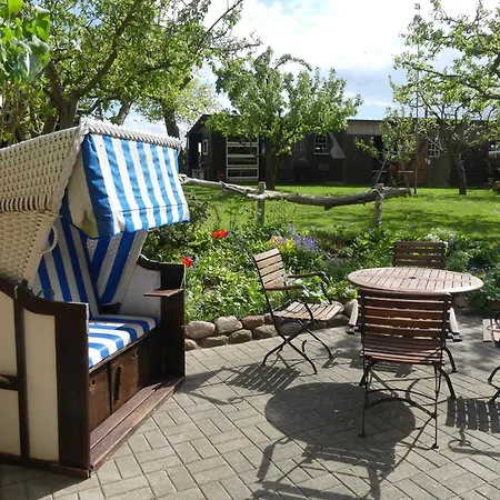 Fischerhaus, Doppelhaushaelfte, Terrasse Und Garten, Lancken Granitz